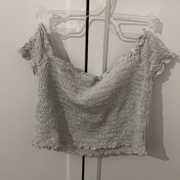Cropped of the shoulder top - Picture 2 of 2
